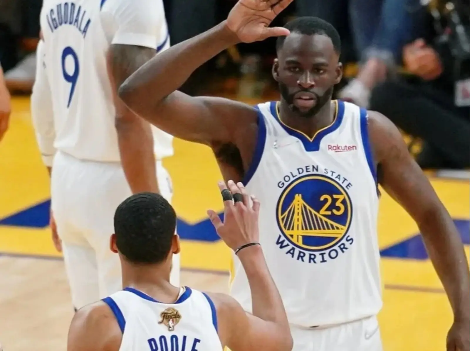 NBA／Poole 與 Green 兩人多次絕妙擋拆配合，勇士開幕戰 14 分差大勝湖人奪開季首勝！