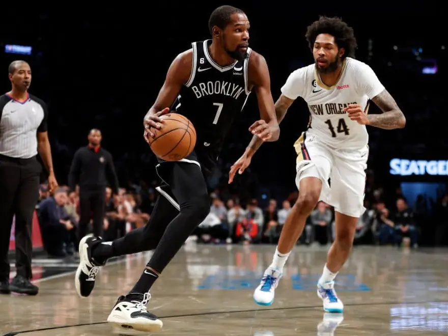 NBA 球星 Kevin Durant  上腳最新 Nike KD 15，靈感來自 Off-White x Nike Air Presto！