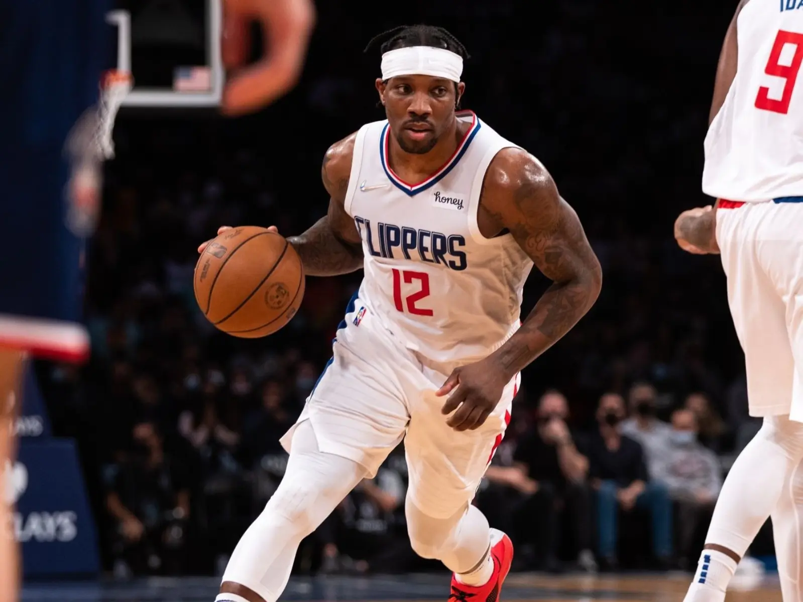 前 NBA 拓荒者球員 Eric Bledsoe 將加盟 CBA 上海大鯊魚，與台灣球星劉錚同隊！