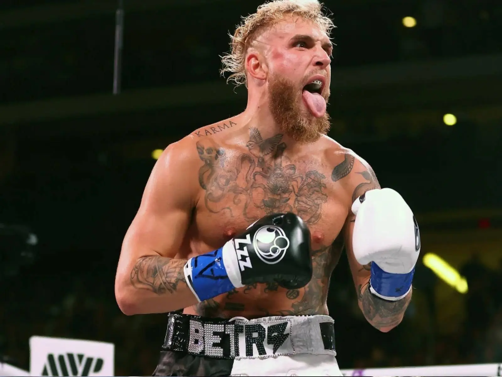 UFC 前明星賞 Jake Paul 團隊成員巴掌，引對方不滿開嗆、約戰打一場！