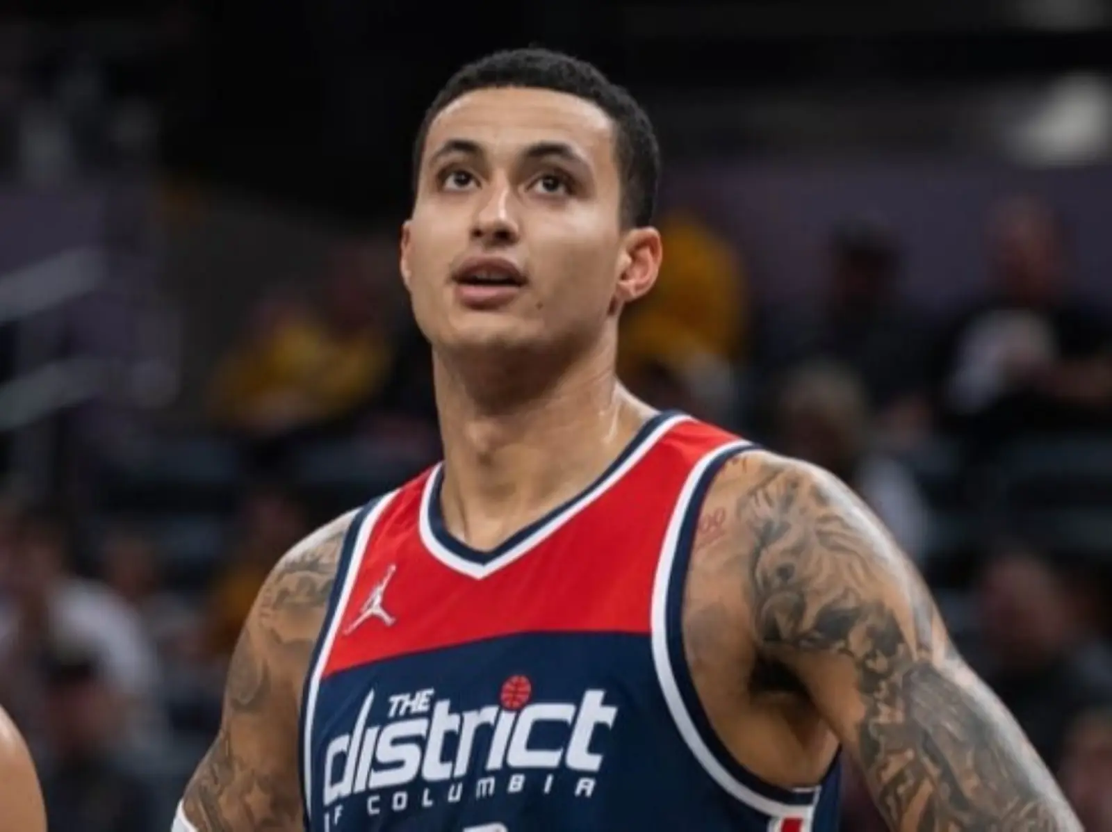 NBA／華盛頓巫師 Kyle Kuzma 想重現 Kobe 經典「反手灌籃」，最終結果卻 GG 了⋯