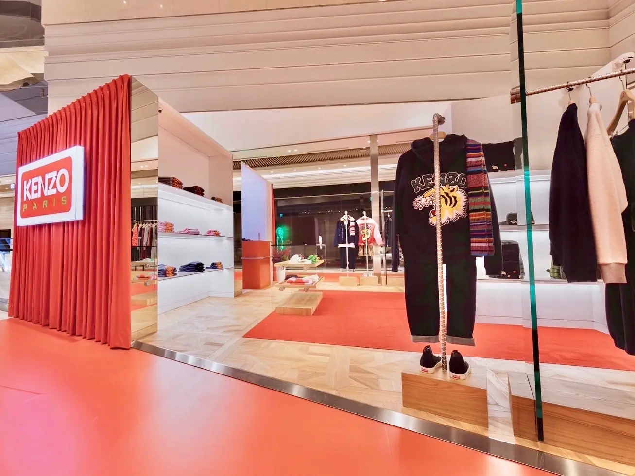 想購買 Nigo 上任後的虎頭 KENZO？「最新台北微風南山限定店」正式開幕！