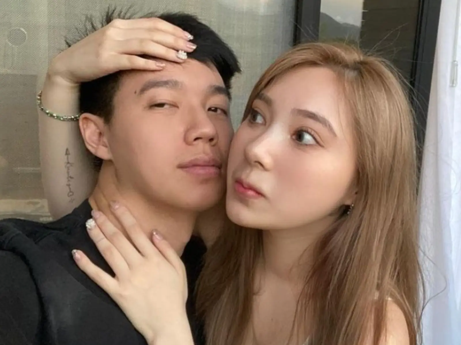 Toyz 自爆分手原因是因為林襄？前女友奈奈怒轟：「寧願看別人打手 X，也不跟我打 X！」