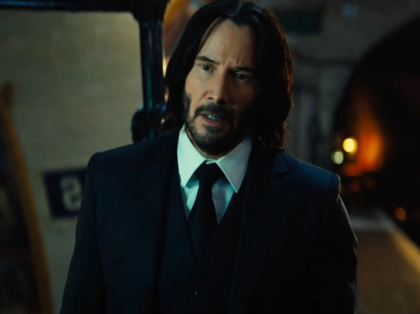 「殺神」基努李維 Keanu Reeves 統整完美的一天：「起床愛愛，騎車完愛愛⋯真是美好的一天！」