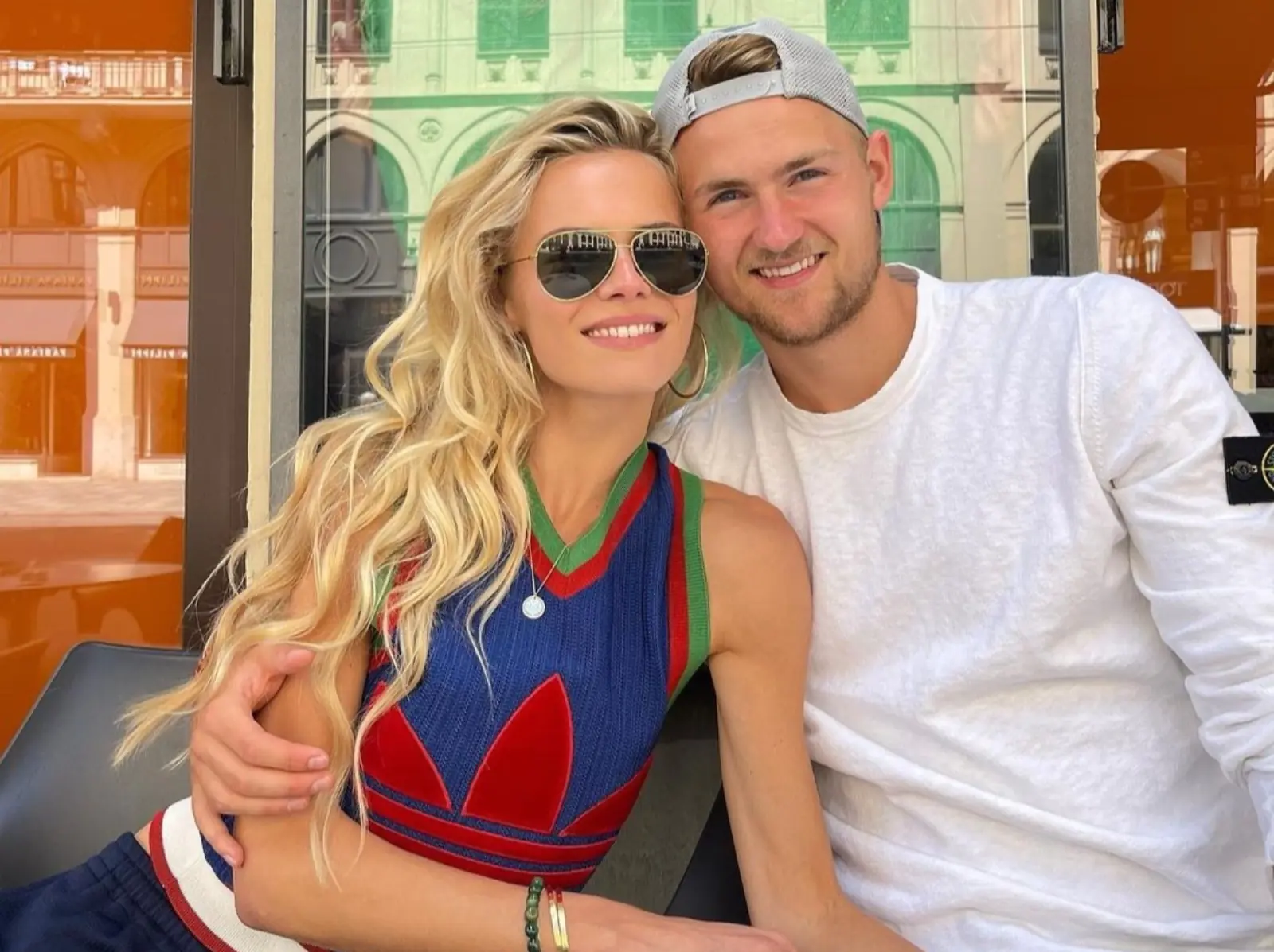 卡達世界盃／荷蘭後衛「德里赫 Matthijs de Ligt」女友「安娜姬」5 種純欲系穿搭直接完勝女明星！