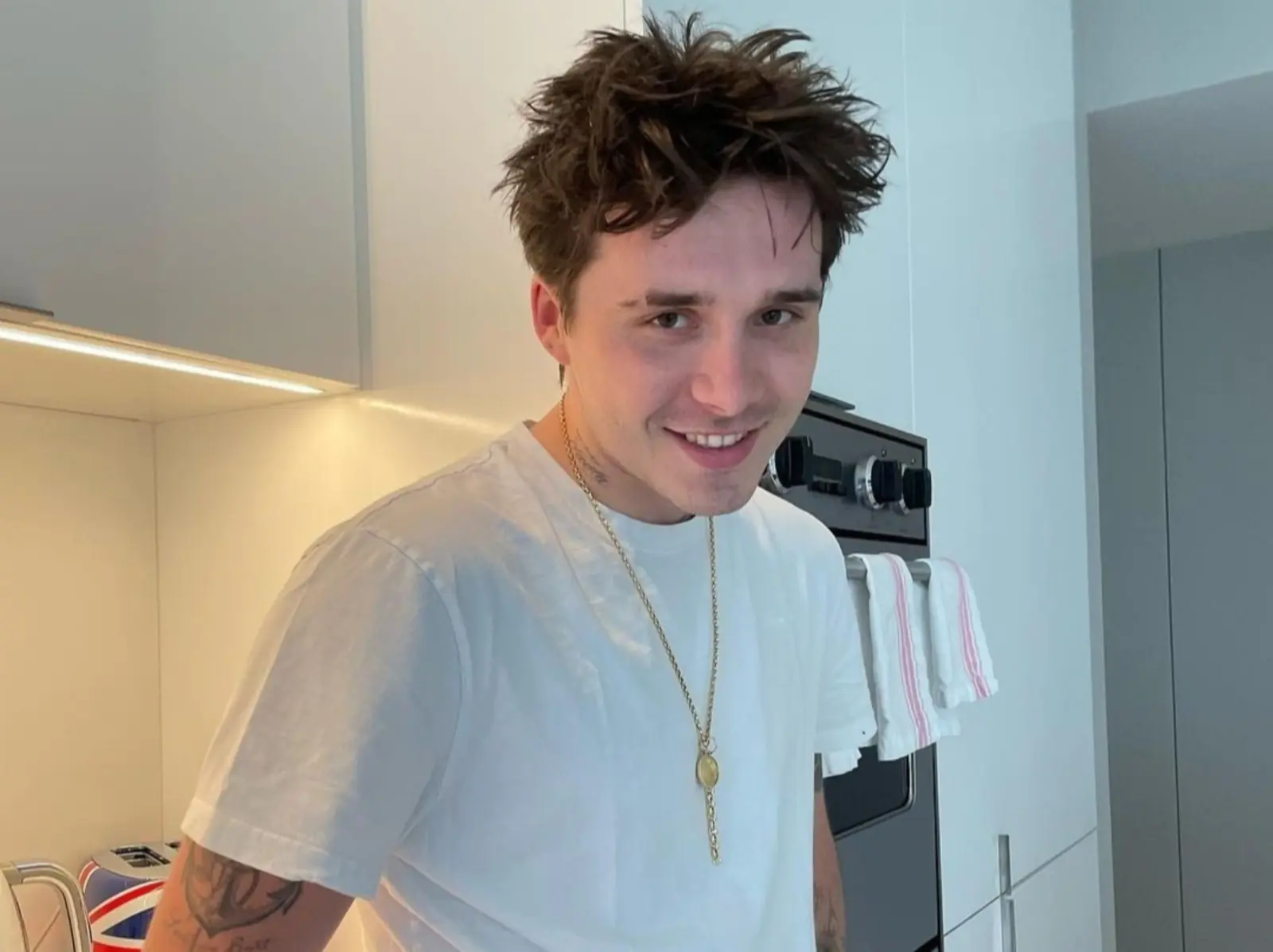 布魯克林貝克漢 Brooklyn Beckham 感嘆自己沒有像爸爸一樣成功：「都怪我是雙魚座！」