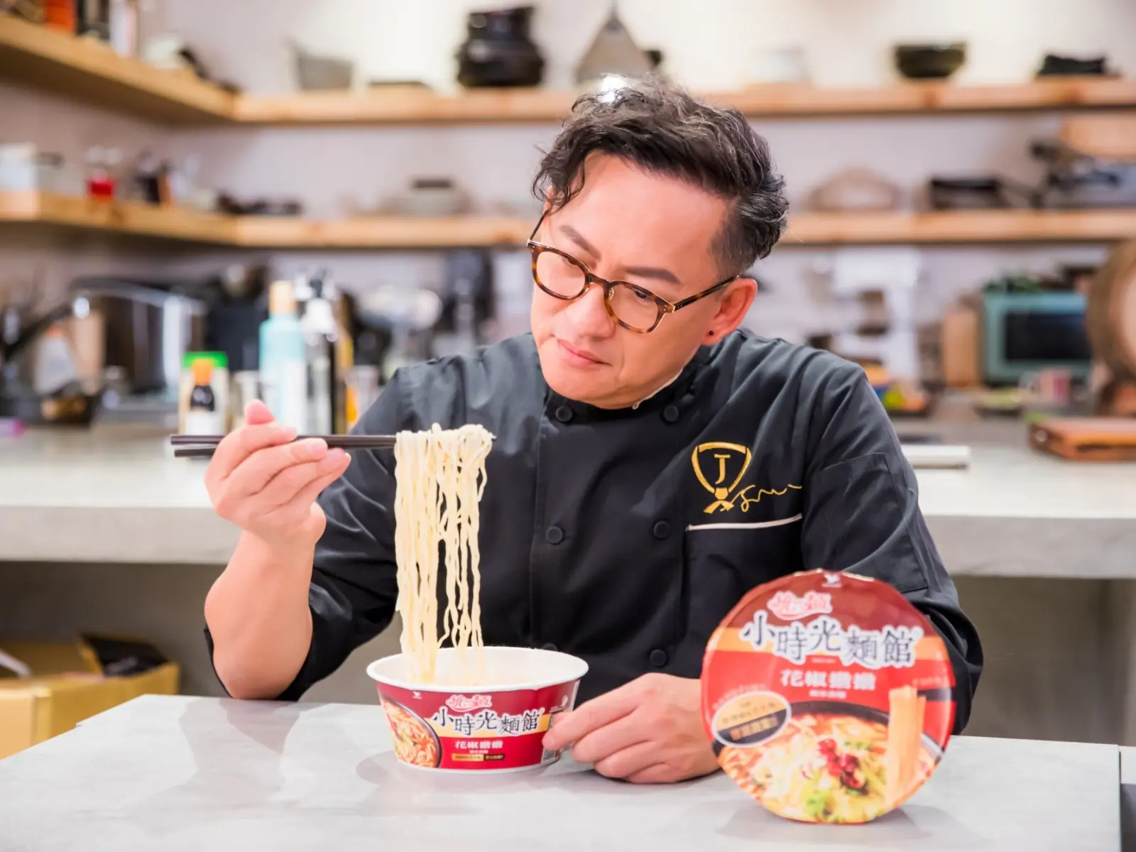 這怎會是泡麵？！詹姆士讚：”他”的口感接近麵館在賣的麵條