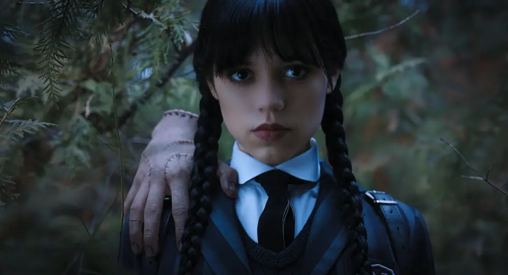 提姆波頓執導 Netflix 影集《星期三》打破《怪奇物語4》觀看紀錄！上線一週創 3.412 億小時！