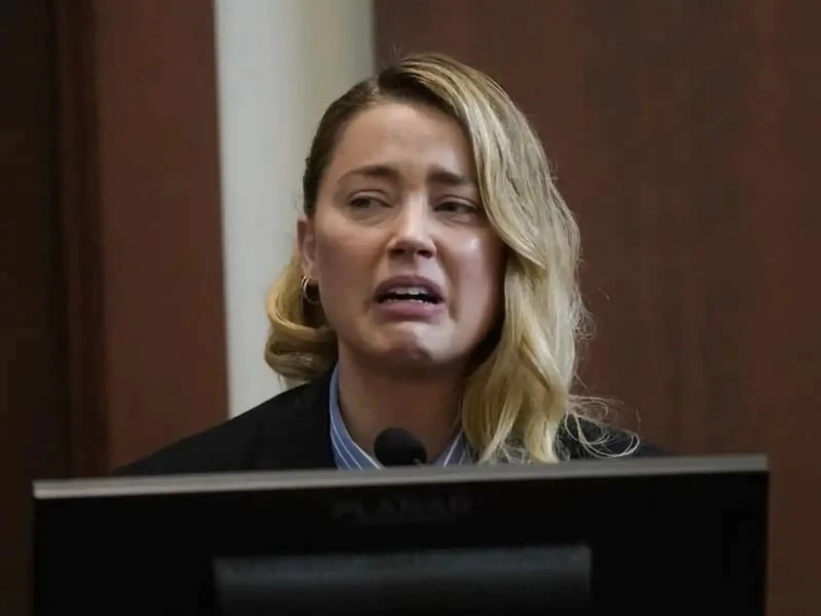 安柏赫德 Amber Heard 敗訴強尼戴普後，再提 68 頁新上訴：「審判地點是錯誤的！」