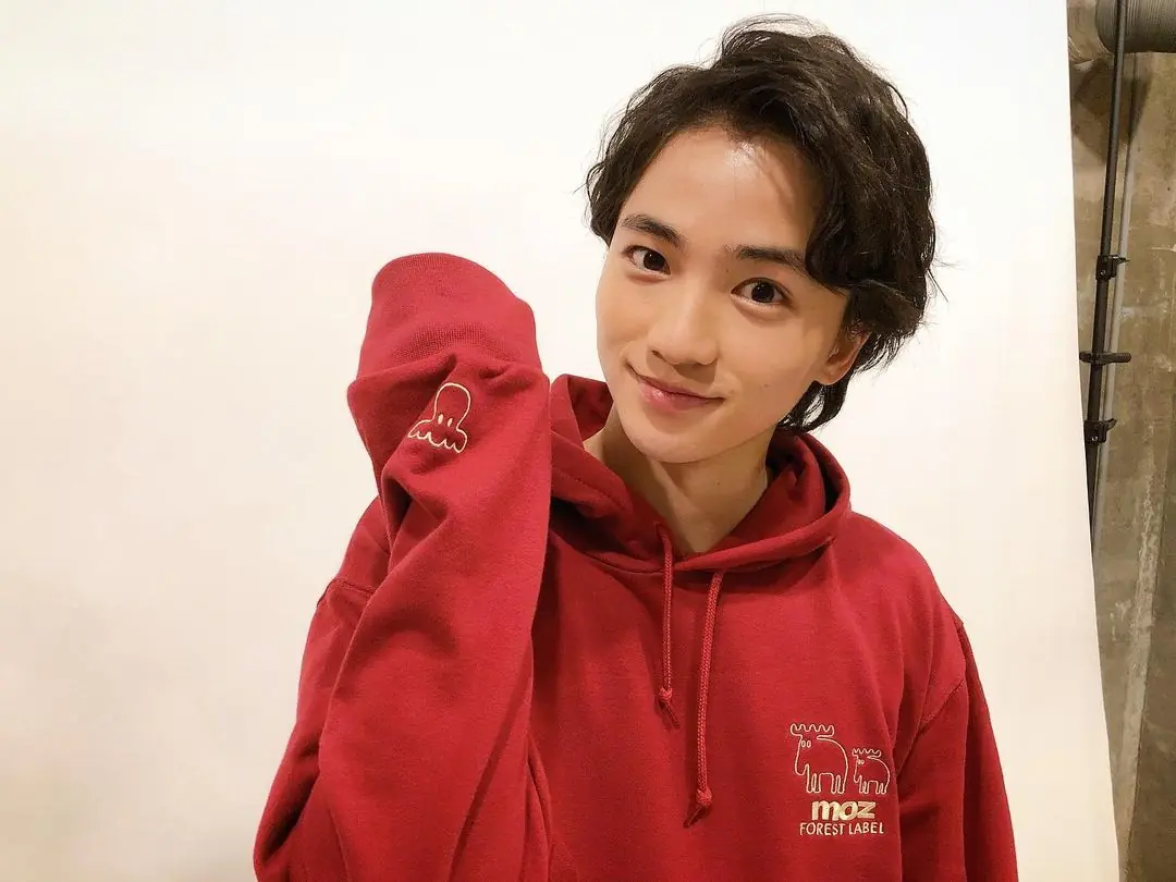 《First Love 初戀》木戶大聖是幼幼台大哥哥、25 歲演高中生無違和⋯5 件事快認識！