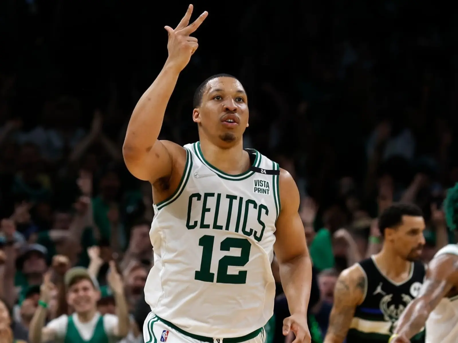 NBA／綠衫軍 Grant Williams 被 Jaylen Brown 大力尻頭，賽後發文：「我真的差點就要扁你！」