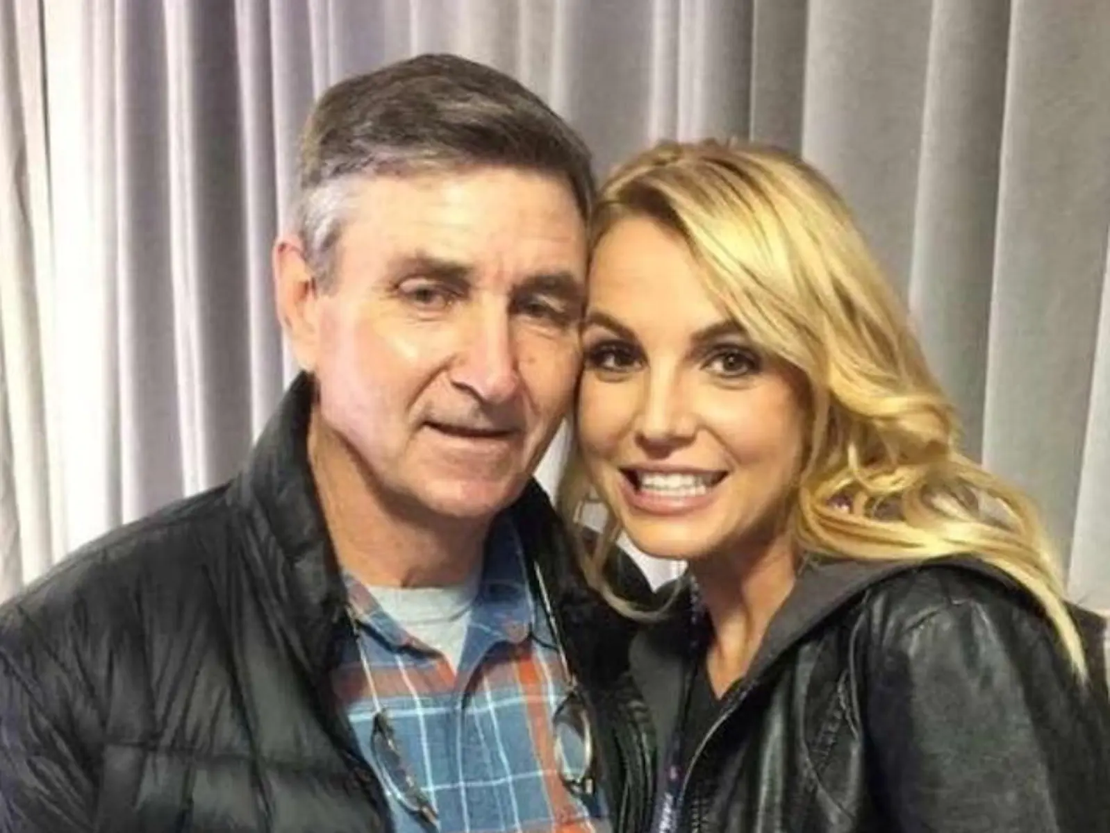 小甜甜布蘭妮 Britney Spears「吸血爸」首度發聲，透露監護權是好工具：「我對女兒的管控是有利的！」