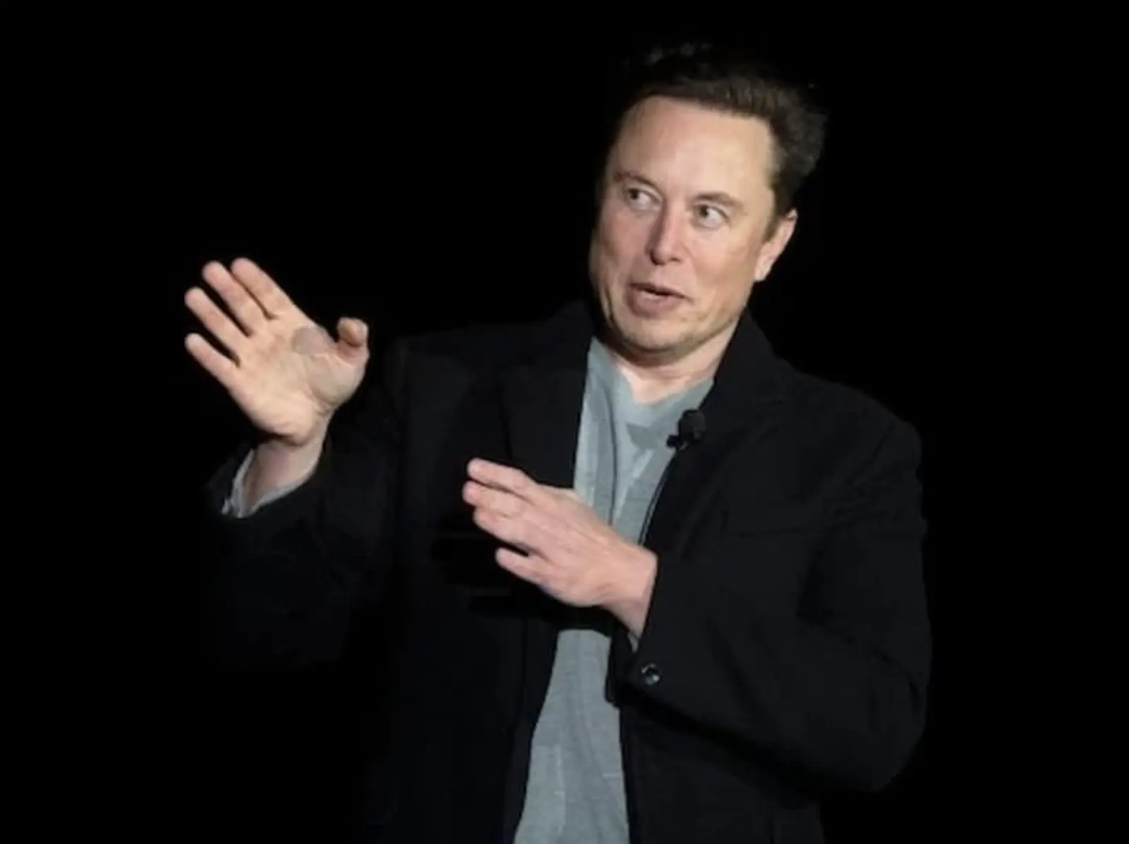 回顧馬斯克 Elon Musk 自辦民調結果，57 ％人支持他辭去 Twitter CEO！