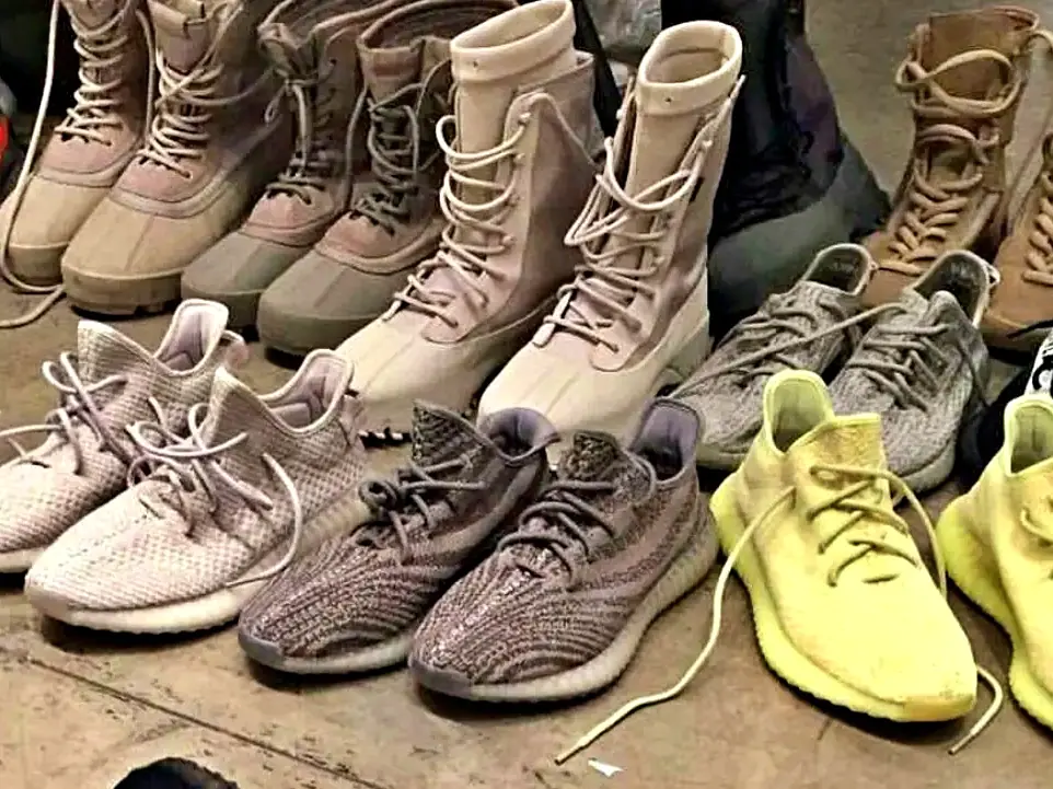 adidas 傳出擁有價值 5.3 億美元的巨量 Yeezy 聯名鞋庫存，準備來個跳樓大拍賣嗎？