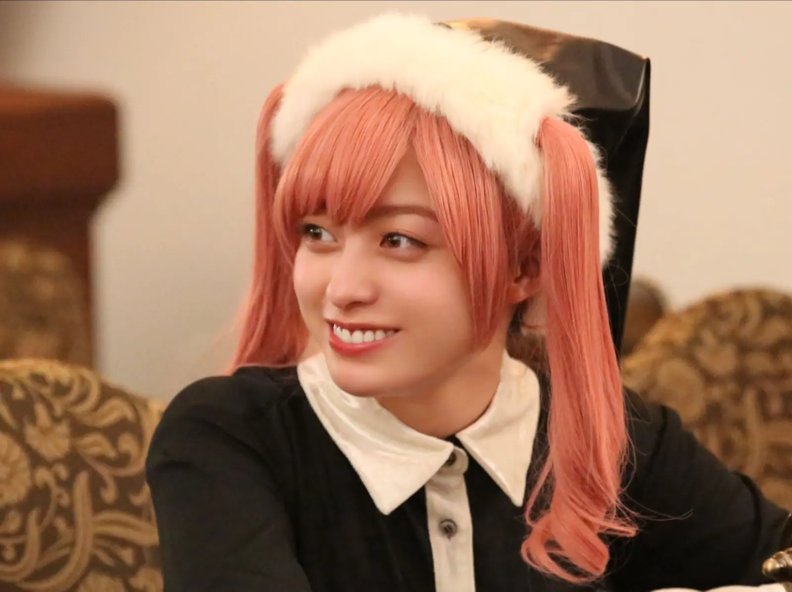 橋本環奈變光頭！犧牲演出真人版電影《黑夜遊行》新造型曝光引熱議