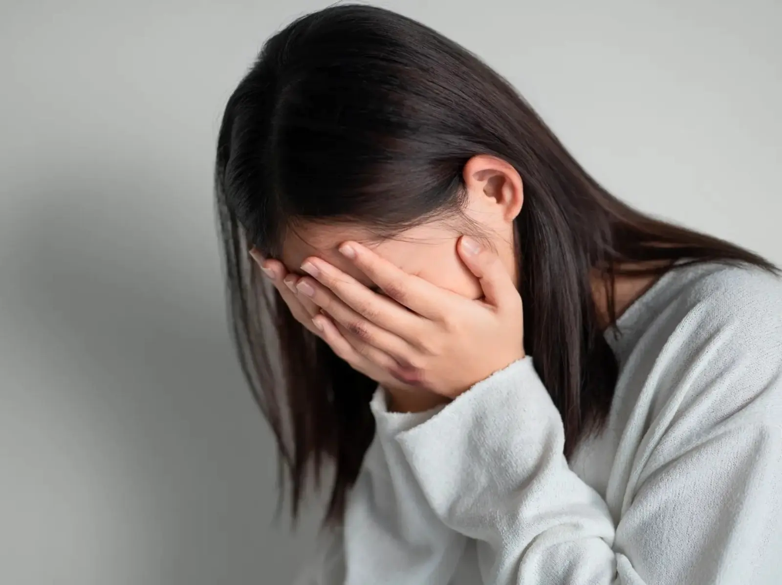 難道「冬季憂鬱症」找上身？心理師教你從五感療癒減壓，趕走這些不愉快