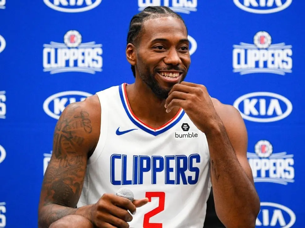 NBA／魔術強森受訪招募 LeBron James 過程，打包票保證：「我跟他說 Kawhi Leonard 會來湖人！」