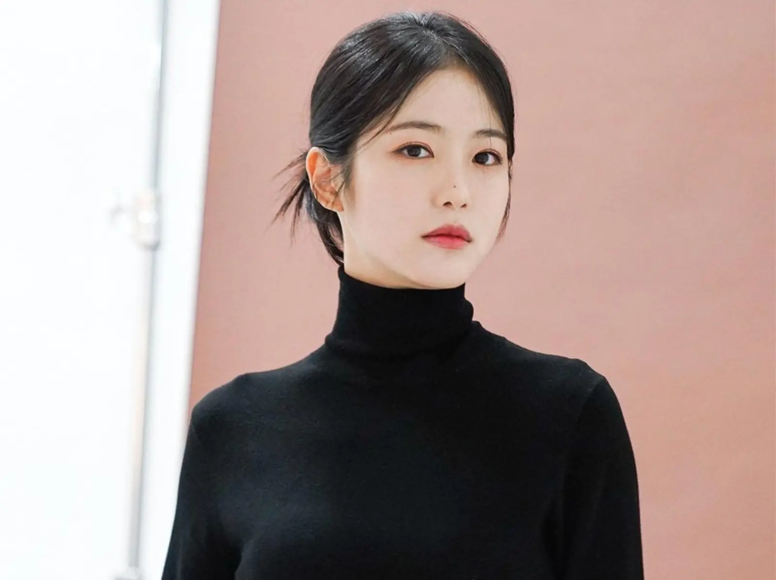 關於《黑暗榮耀》辛睿恩 5 件事：誤傳女團出道，竟是舞癡、激凸真假掀起網上熱烈討論！