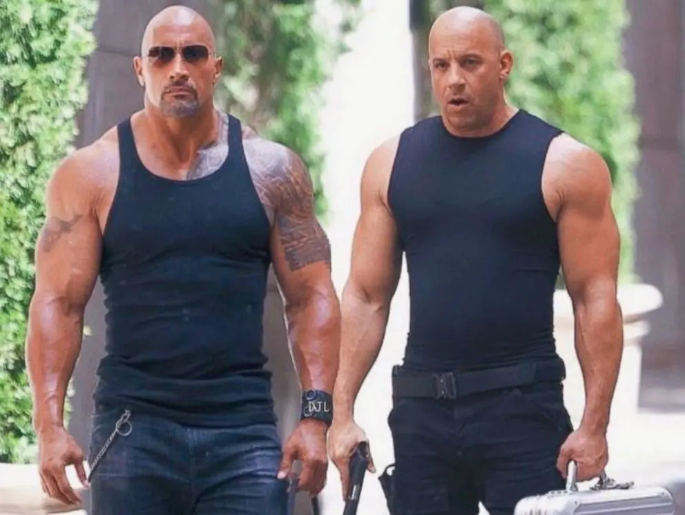 《玩命關頭》巨石強森 Dwayne Johnson 怒批馮迪索一點也不專業，還靠保羅沃克蹭話題！