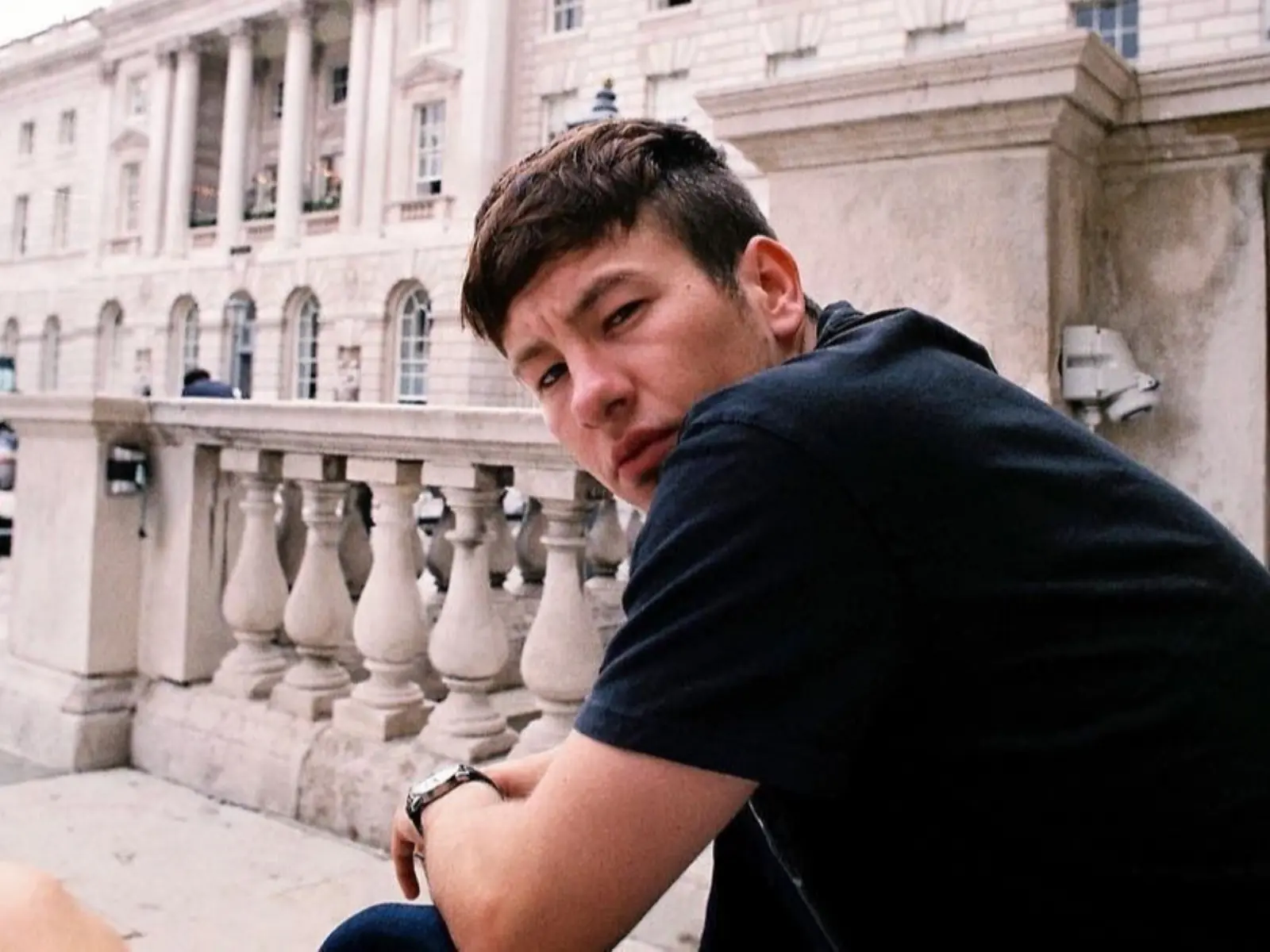 貝瑞柯根 Barry Keoghan 「被捕」後照樣回歸《蝙蝠俠》小丑一角？網轟：「 DC 是做慈善嗎？」