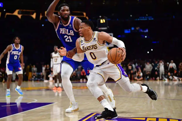 NBA／湖人對決 76 人裁判報告出爐，Westbrook 並未被 Embiid 犯規！