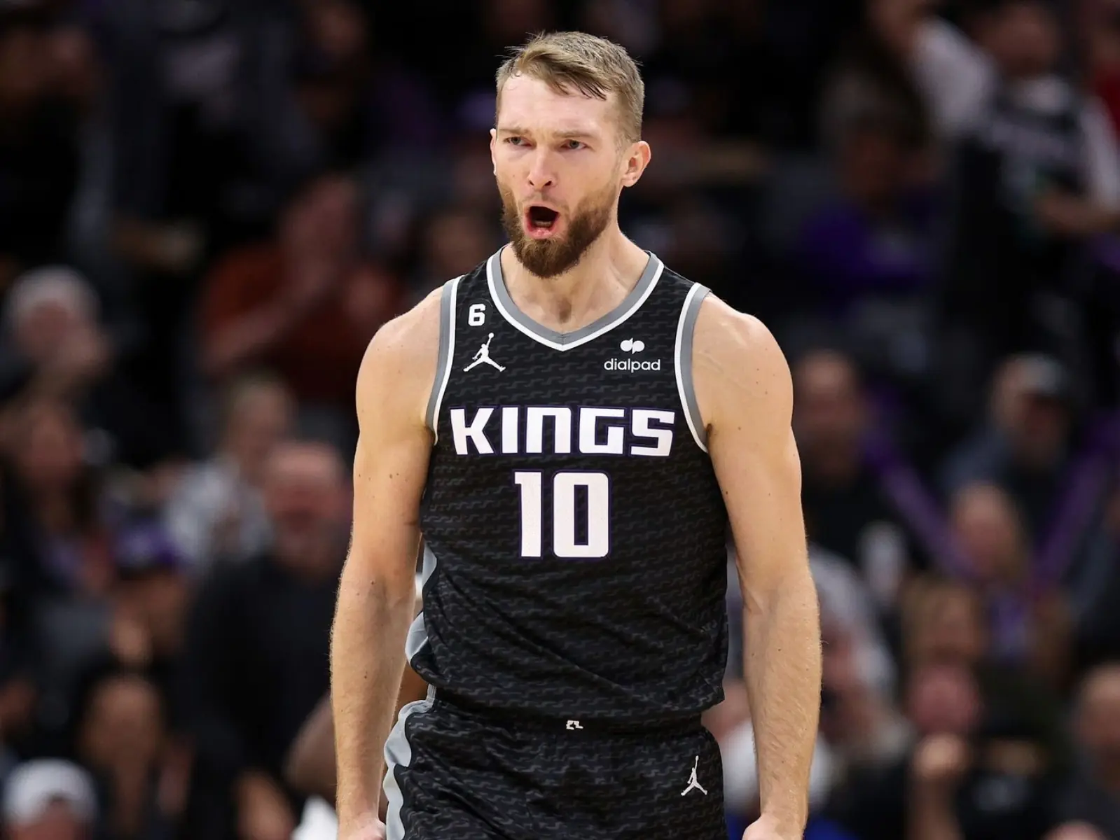 NBA／Sabonis 連續 20 場「雙十」改寫歷史紀錄，國王隊打進季後賽不是夢！
