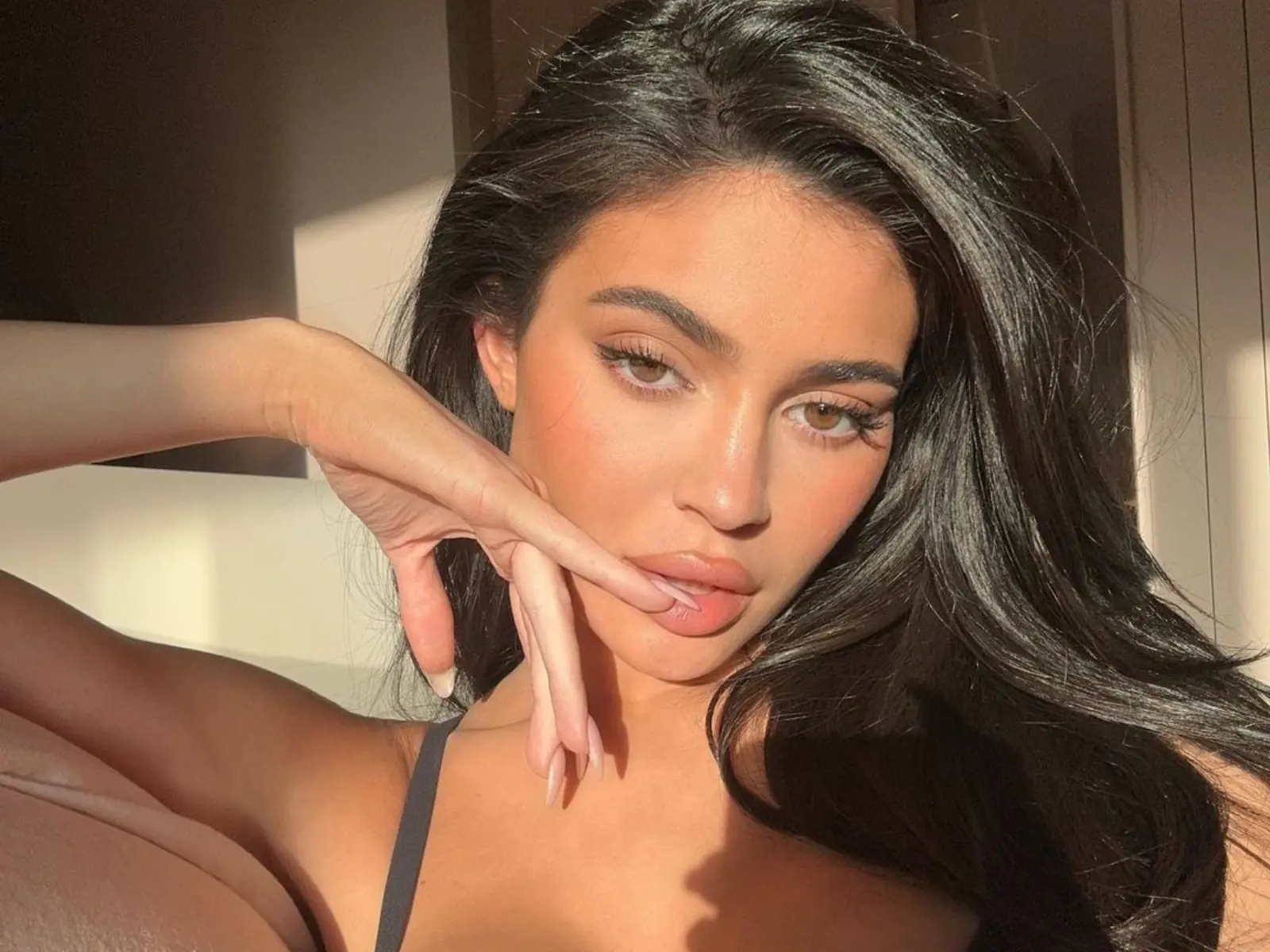 卡戴珊家族失和？凱莉珍娜 Kylie Jenner 怒罵姊姊：「dont be fxxxing ruuude」？！