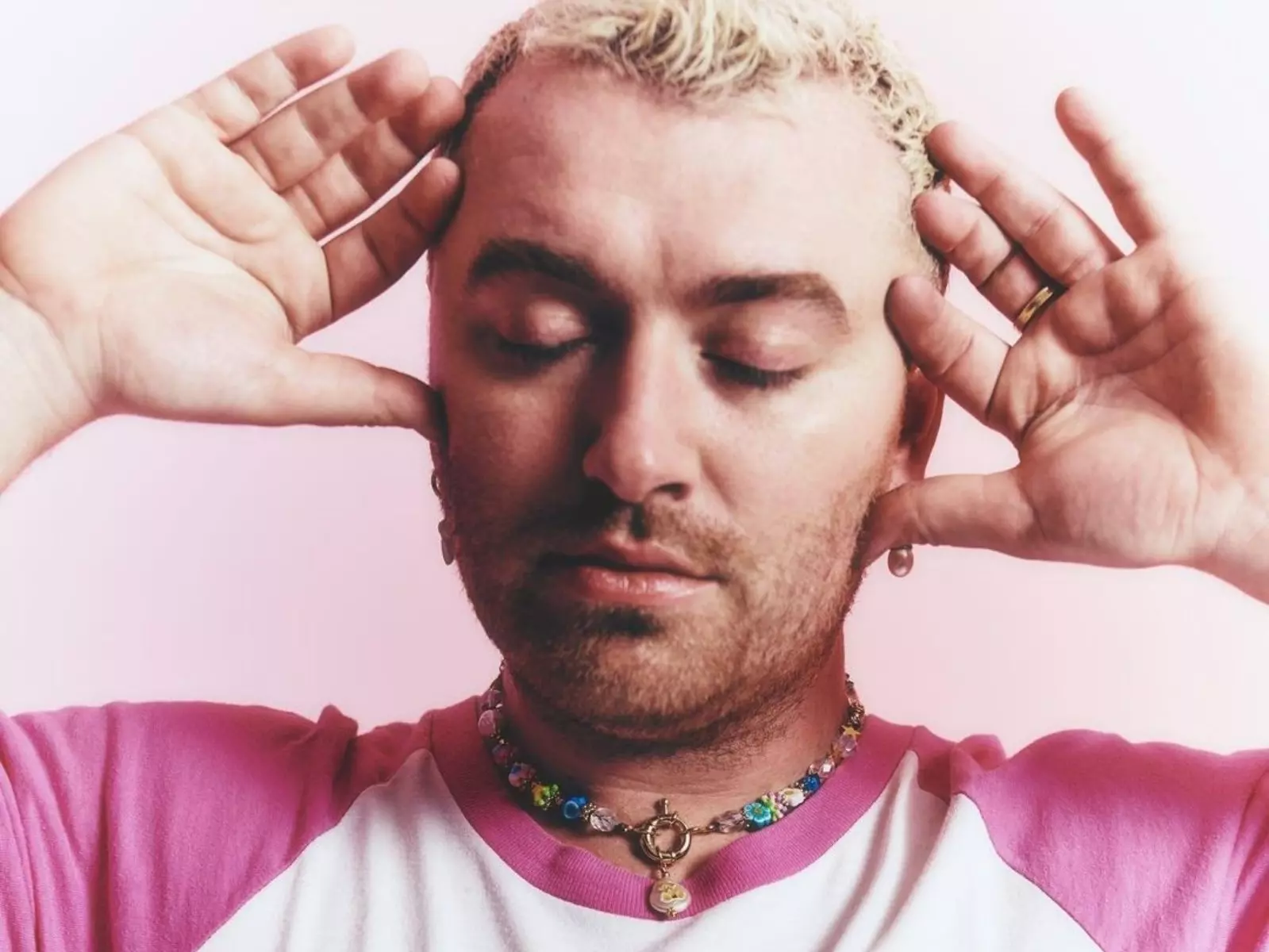 英國空靈歌手山姆史密斯 Sam Smith 愛情空窗期太久自爆：「男人只是因為我的名氣跟我約會！」