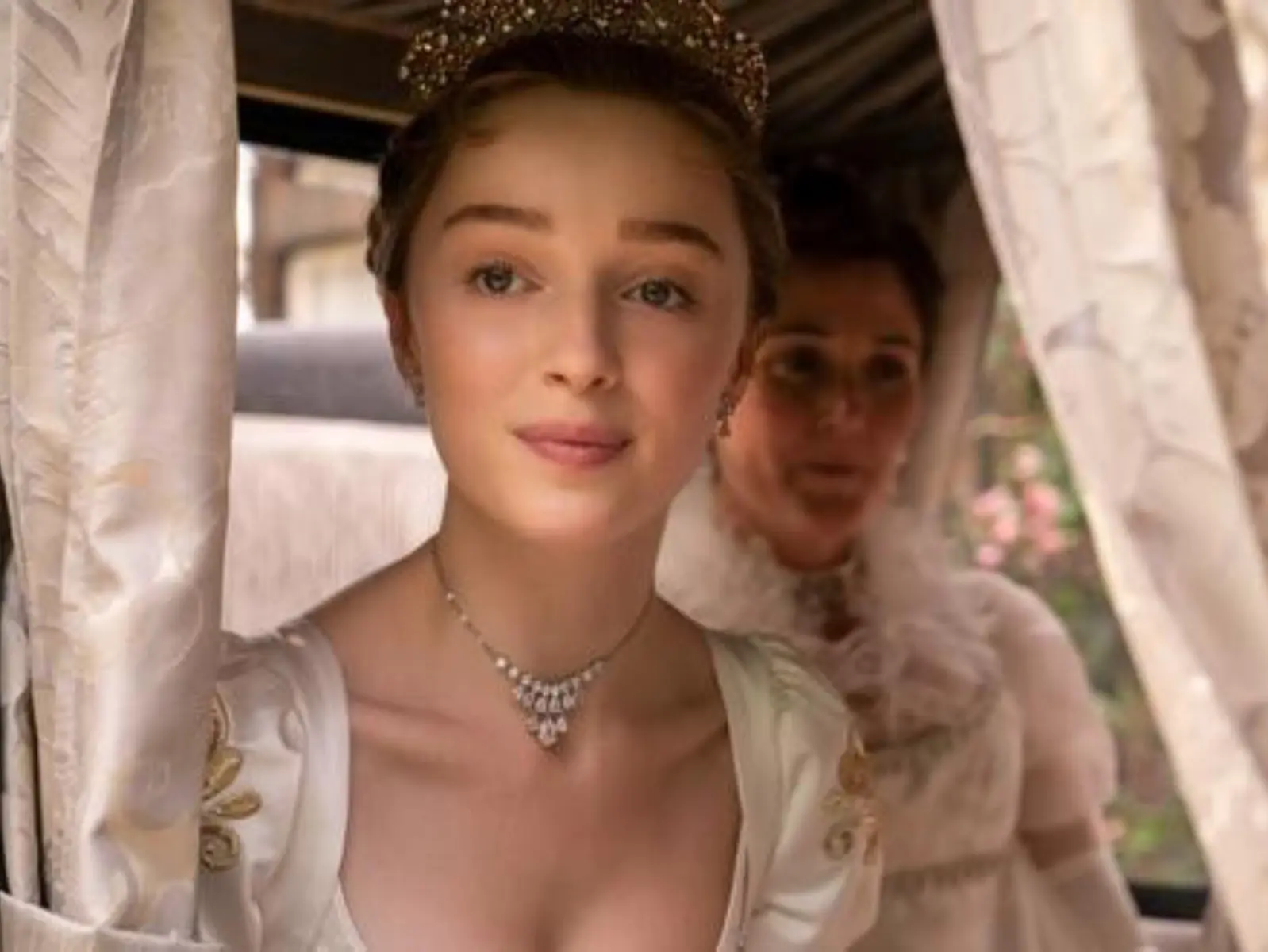 《柏捷頓家族》菲比迪尼弗 Phoebe Dynevor 確定不回歸第三季！傳因不再是主角而退出？！