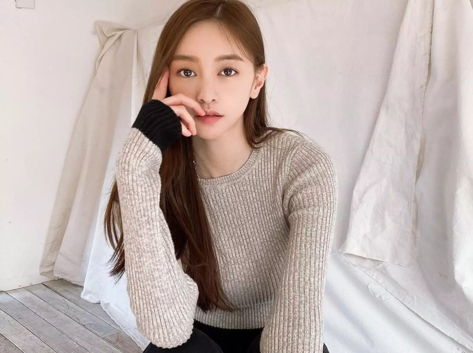 關於《體能之巔：百人大挑戰》黄苑玲 Elaine 일레인 5 件事：臨時退出女團、參加節目只為曝光度！