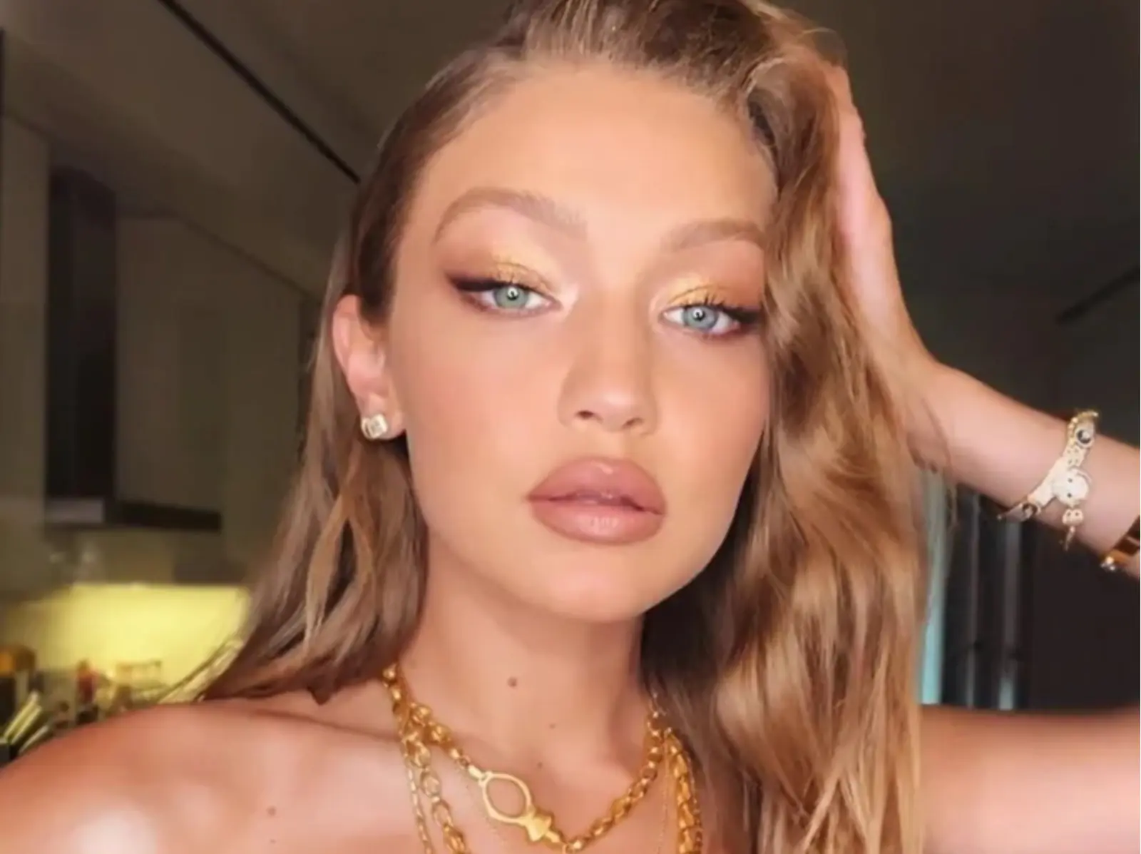 吉吉哈蒂德 Gigi Hadid 承認自己不是護膚達人：「我害怕敷面膜！」