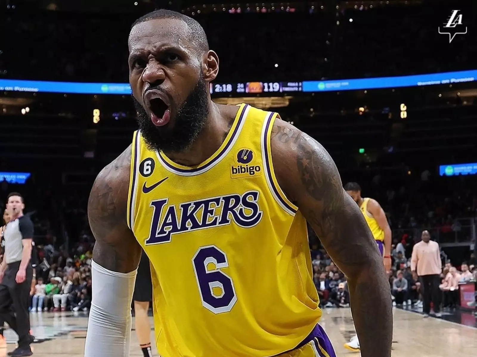 詹皇 LeBron James 賽後透露退休計畫，堅定表示：「至少還會打幾個賽季。」