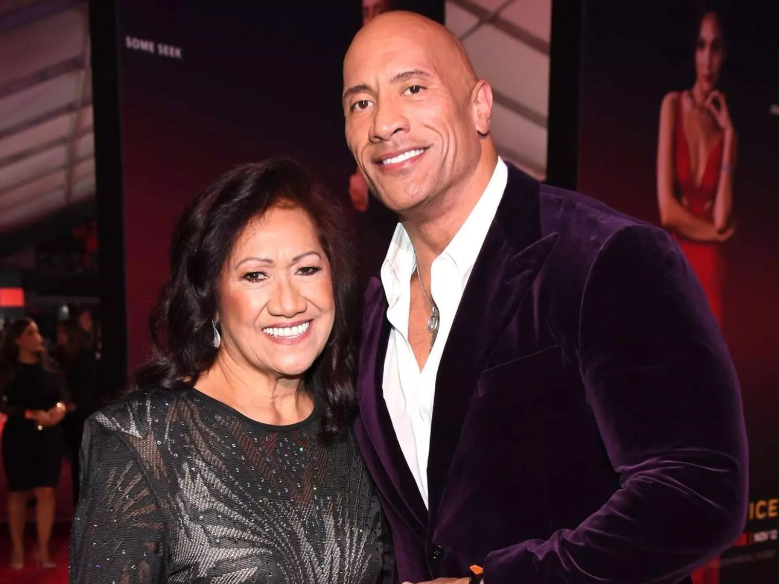 巨石強森 The Rock 曝媽媽遭遇嚴重車禍，悲痛呼籲：「珍惜家人！」