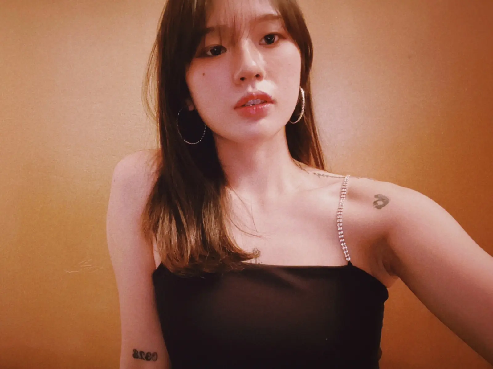 【老司J開車】台灣女優楚夢舒登美國成人《AVN 雜誌》，將和美國男優合作拍片！