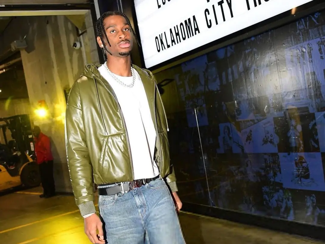 NBA 球星 Shai Gilgeous-Alexander 親著 MSCHF 爆紅「原子小金剛靴」，這穿搭你給過嗎？