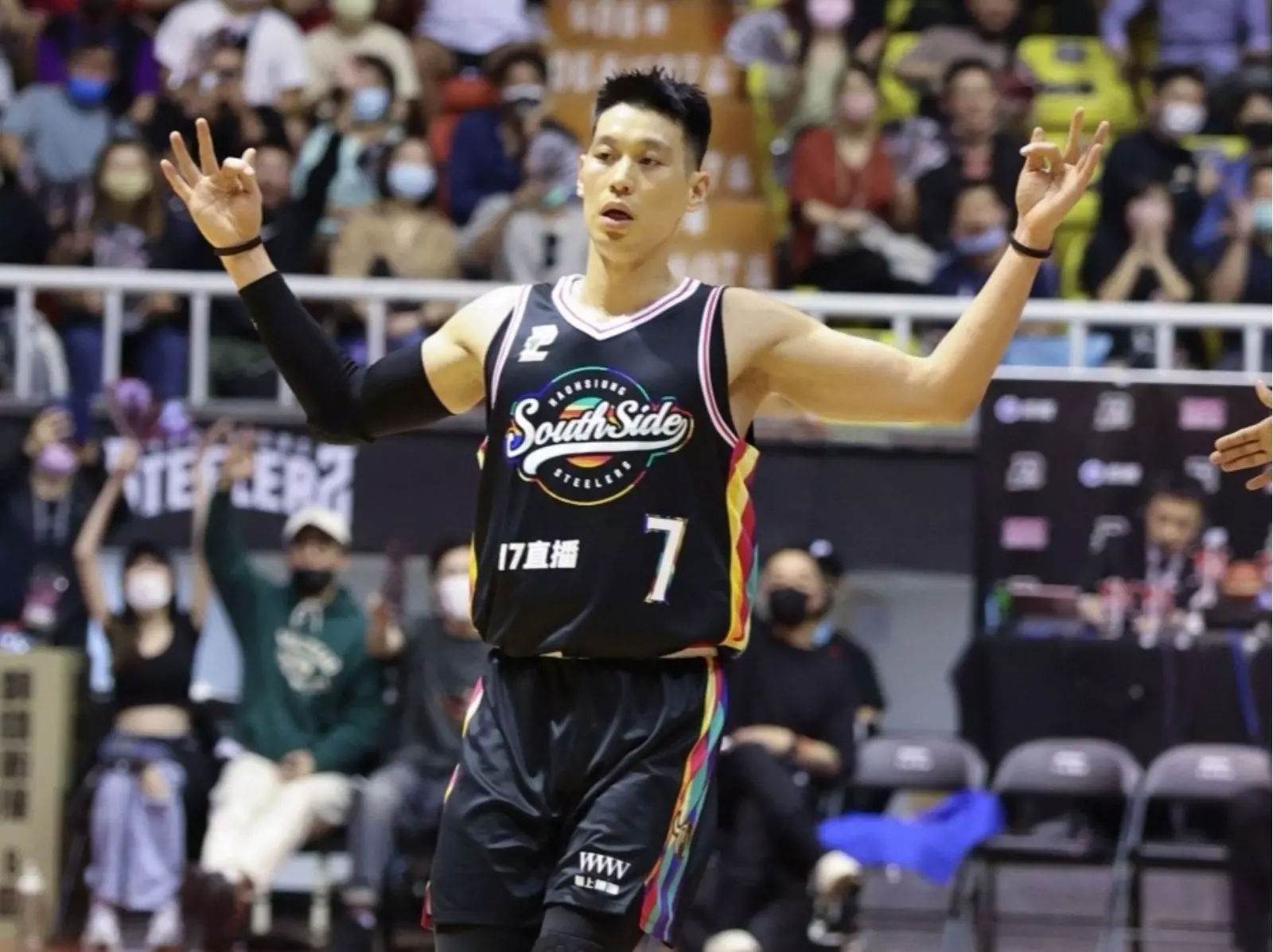 PLG／林書豪首秀狂轟 21 分 13 助攻，率鋼鐵人大勝夢想家 15 分終止 4 連敗！