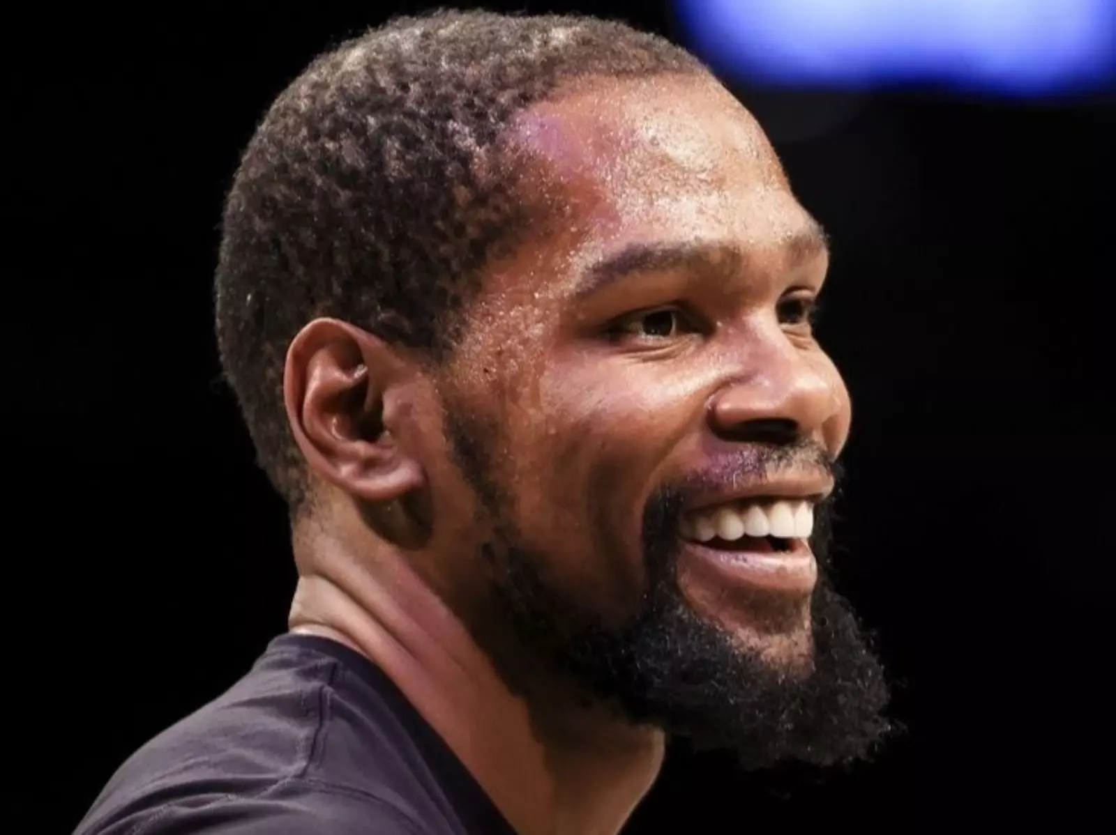 NBA／太陽球星 Kevin Durant 於超級盃酋長奪冠後興奮發文表示：「這是我看過最偉大的美式足球賽之一」