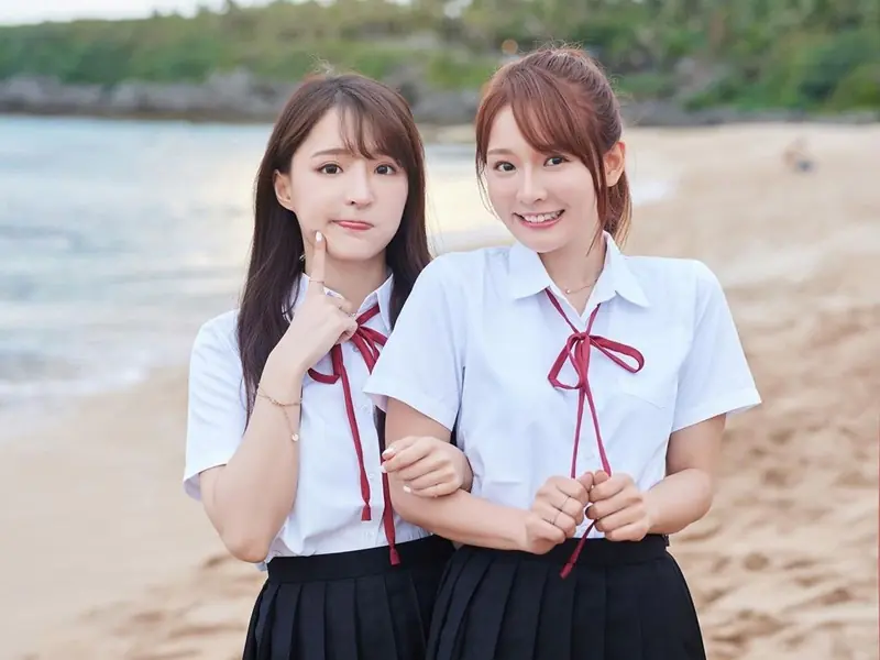 【野生抓正妹】林莎 X 元元夢幻共演！雙人寫真《友達以上，莎元滿滿》甜到要蛀牙啦！