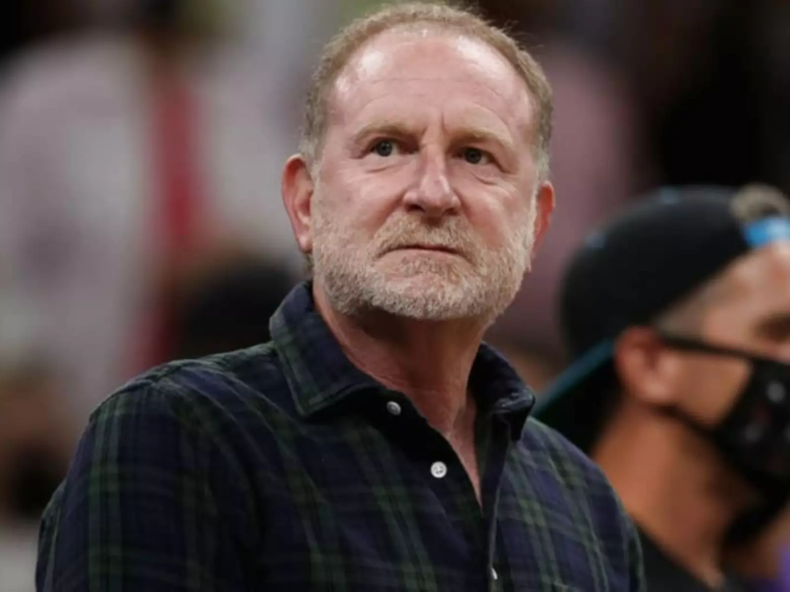 NBA／前太陽隊惡霸老闆 Robert Sarver 改邪歸正？發給前員工每人 2 萬美元獎金？！
