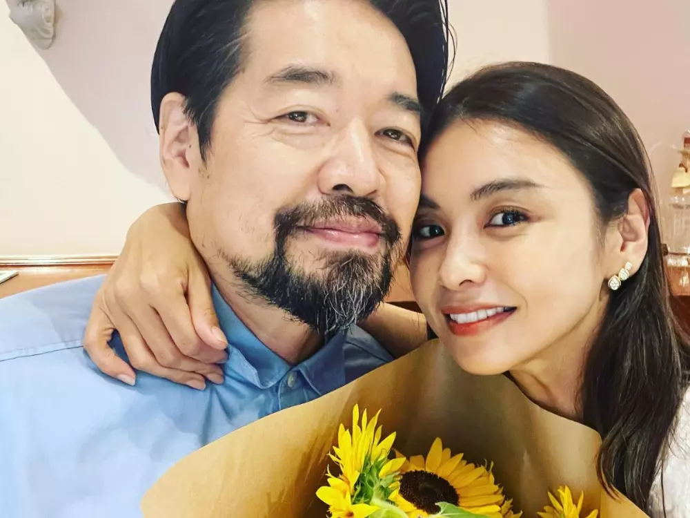 NBHD 瀧澤伸介老婆「滝沢眞規子」比他更會穿，解析 5 套日系穿搭，簡單技巧散發極簡高質感