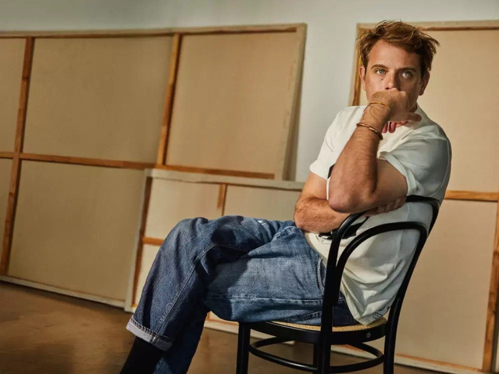 UNIQLO  為什麼一直跟 JW ANDERSON 聯名？看完設計師 Jonathan Anderson 的 5 件事你就會懂了