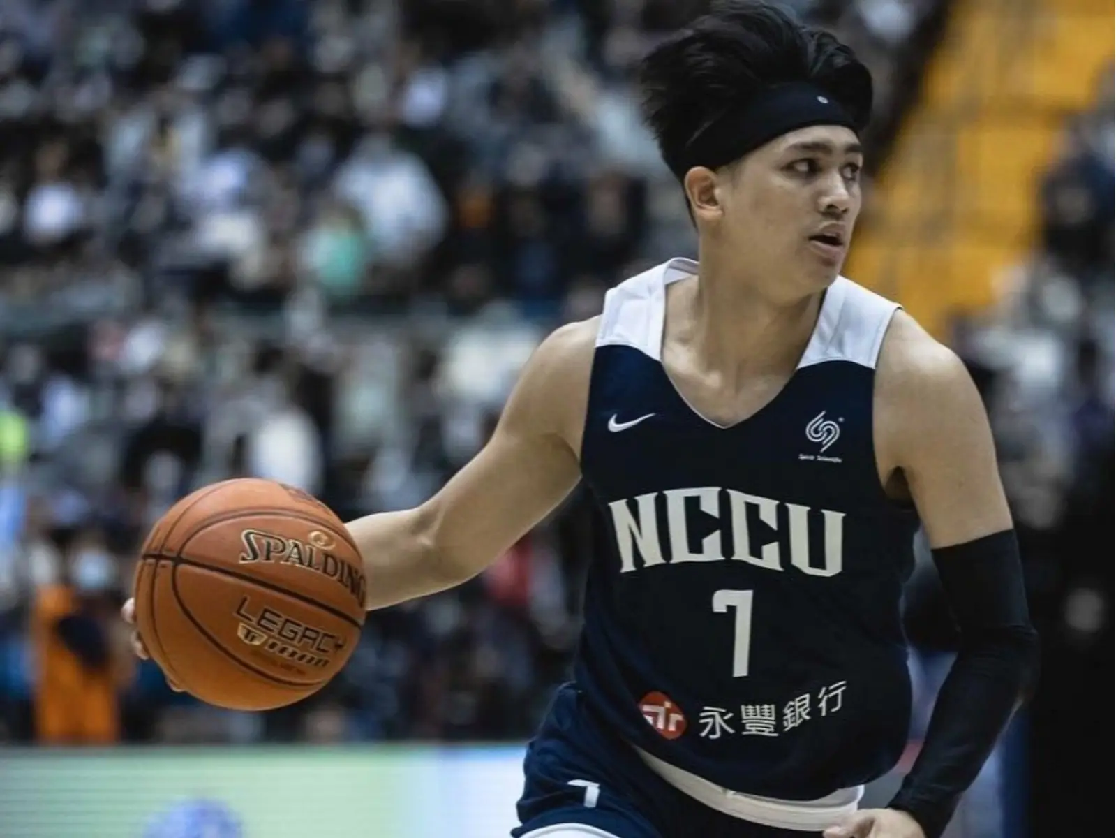 UBA／游艾喆率政大完成三連霸並獲選 FMVP，是否今年投入職籃選秀他這樣回應了！