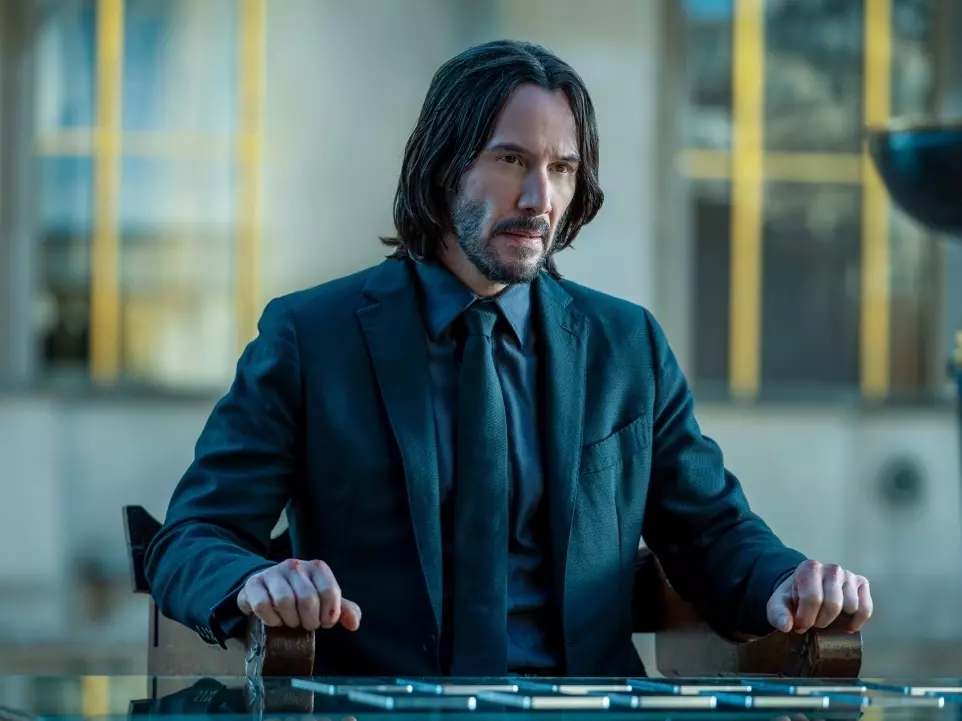 《捍衛任務 4》全台票房破億！基努李維 Keanu Reeves 惜字如金，3 小時只說 380 個字！