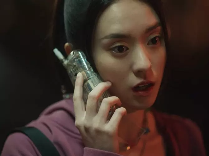 關於《模仿犯》「彤妹」邱偲琹 5 件事：靠情慾片爆紅、曾參加過《超級偶像》！