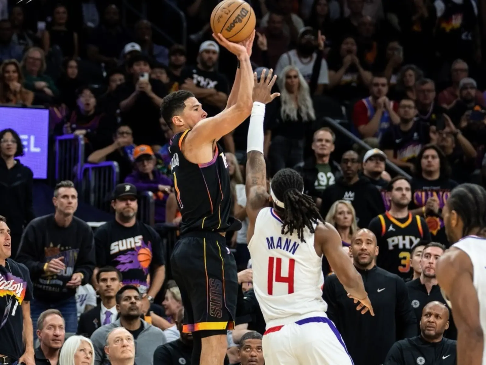 NBA 季後賽／太陽擊沉快艇系列賽扳回一城，Booker、KD 合拿 63 分根本守不住！