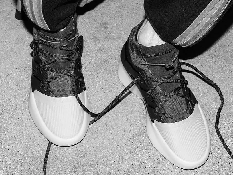Fear of God x Adidas 最新力作登場，聯名鞋履正式公開！