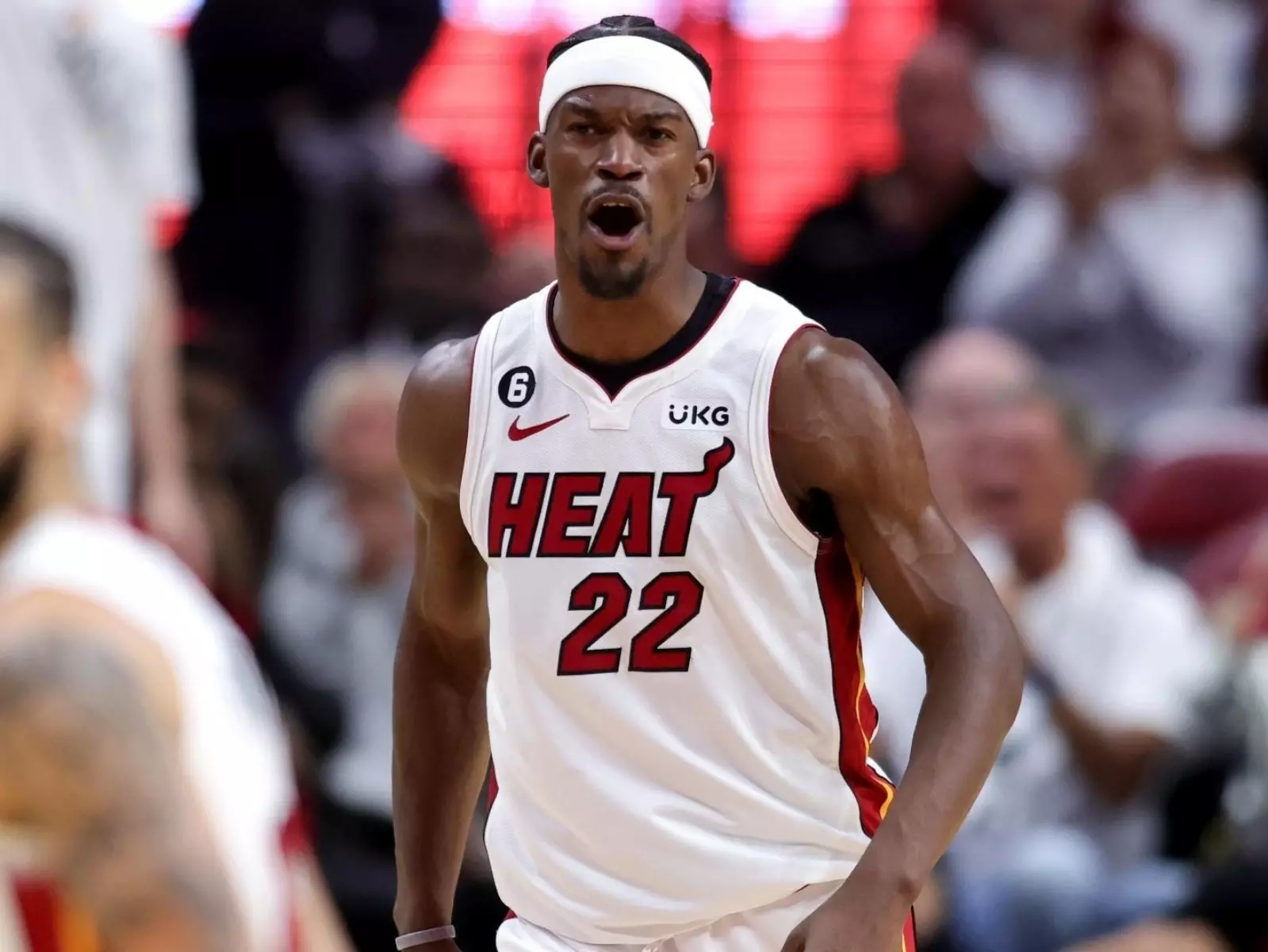 Jimmy Butler 你可能不知道十件事：跟內馬爾是麻吉、開車不裝後照鏡？