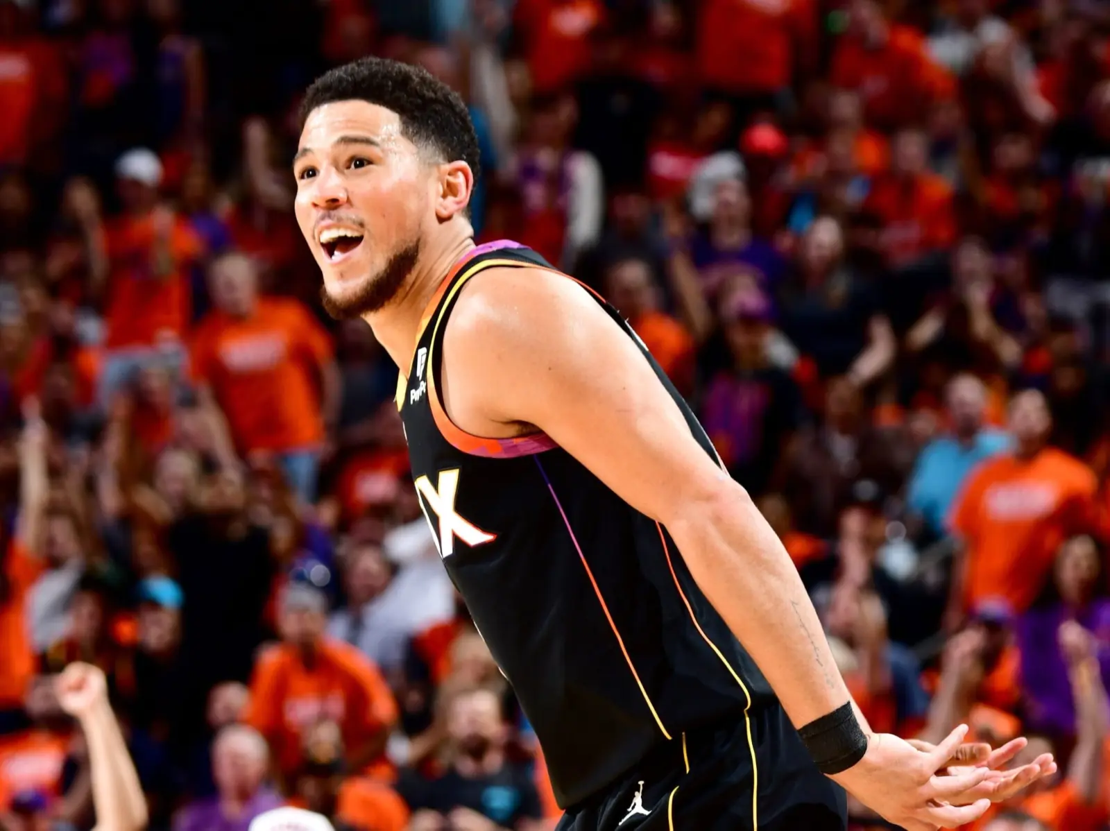 NBA 季後賽／布克 Devin Booker 狂砍 47 分，太陽淘汰快艇晉級第二輪賽事！