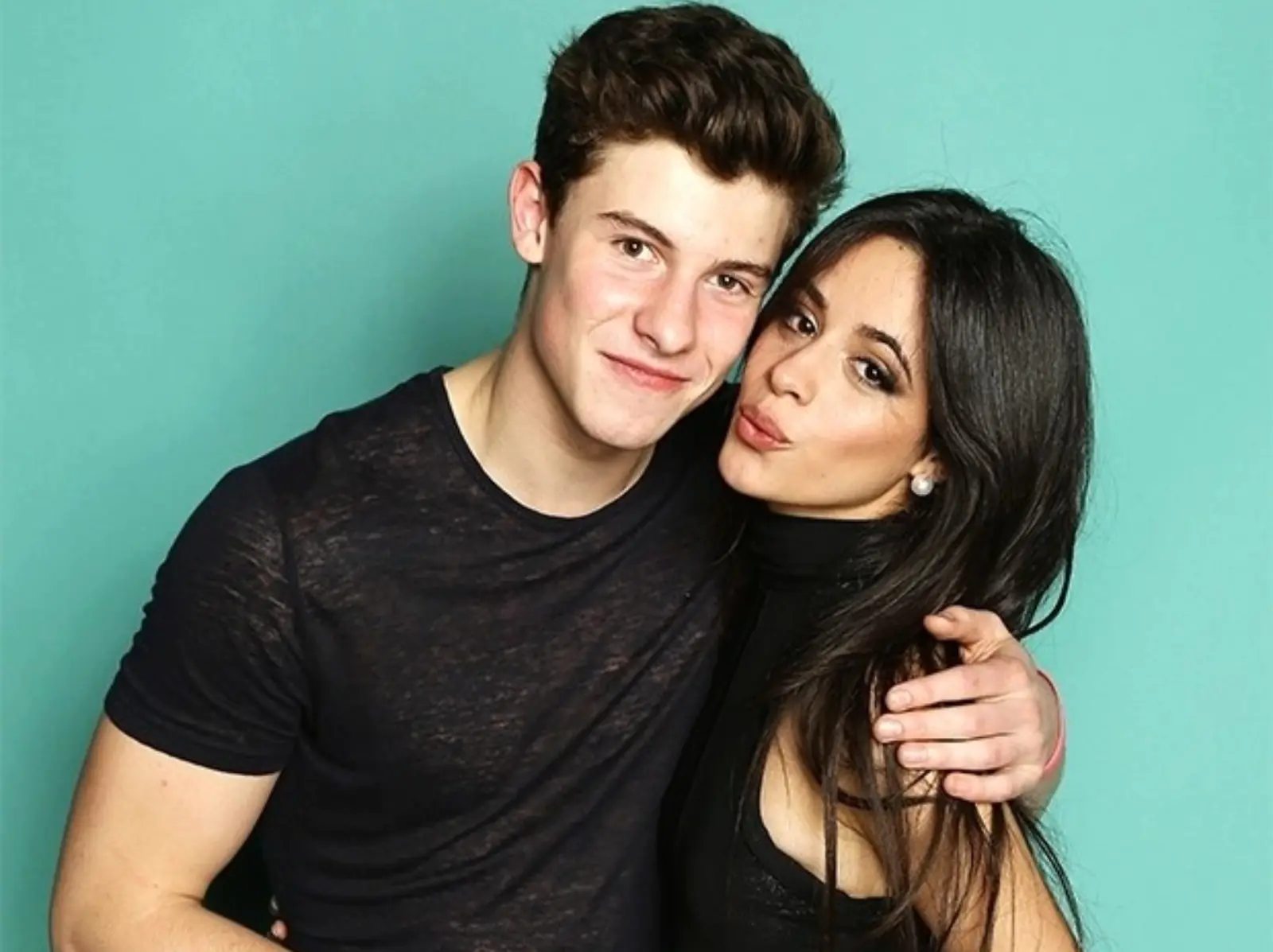 尚恩曼德斯 Shawn Mendes 與卡蜜拉 Camila Cabello 曝「牽手約會」， 疑復合有望！？
