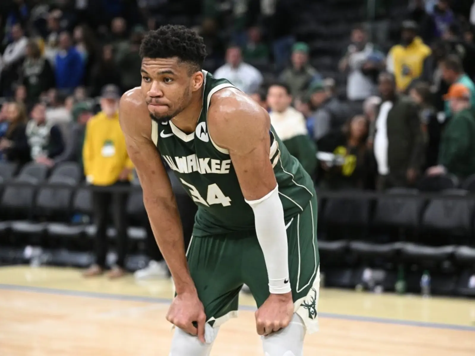 NBA 季後賽／字母哥回擊記者：「喬丹 15 年拿 6 冠，難道其他 9 年就算失敗？」